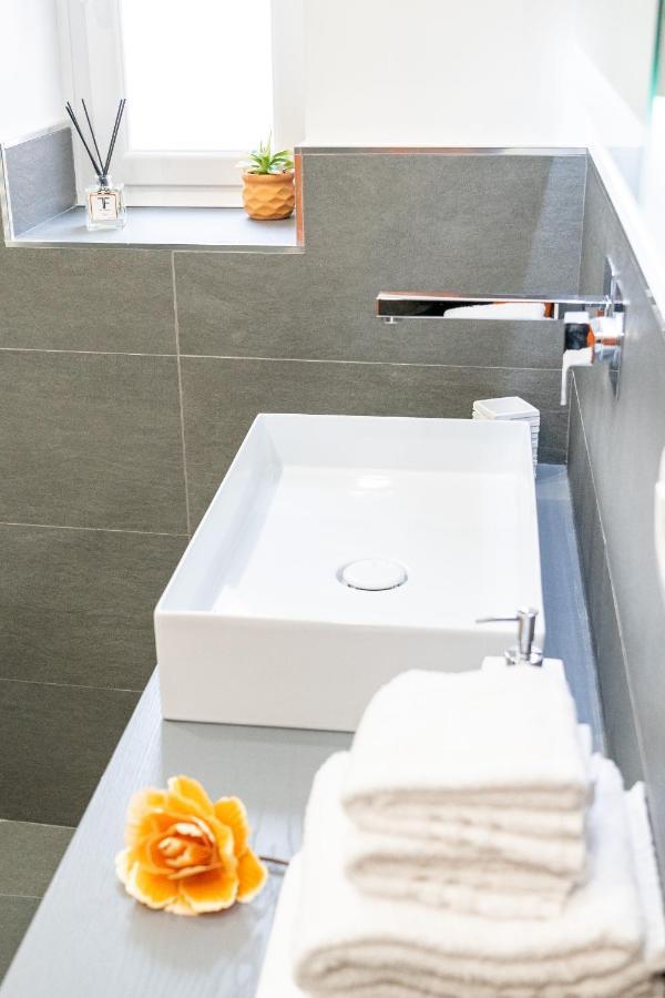 Colours Apartments & Rooms Sanremo Exterior foto
